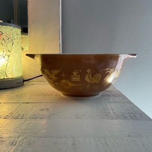 Pyrex Americana Cinderella bowl # 442